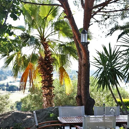Kelyfos Hotel