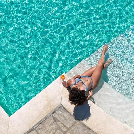 Kelyfos Szálloda Néosz Marmarász